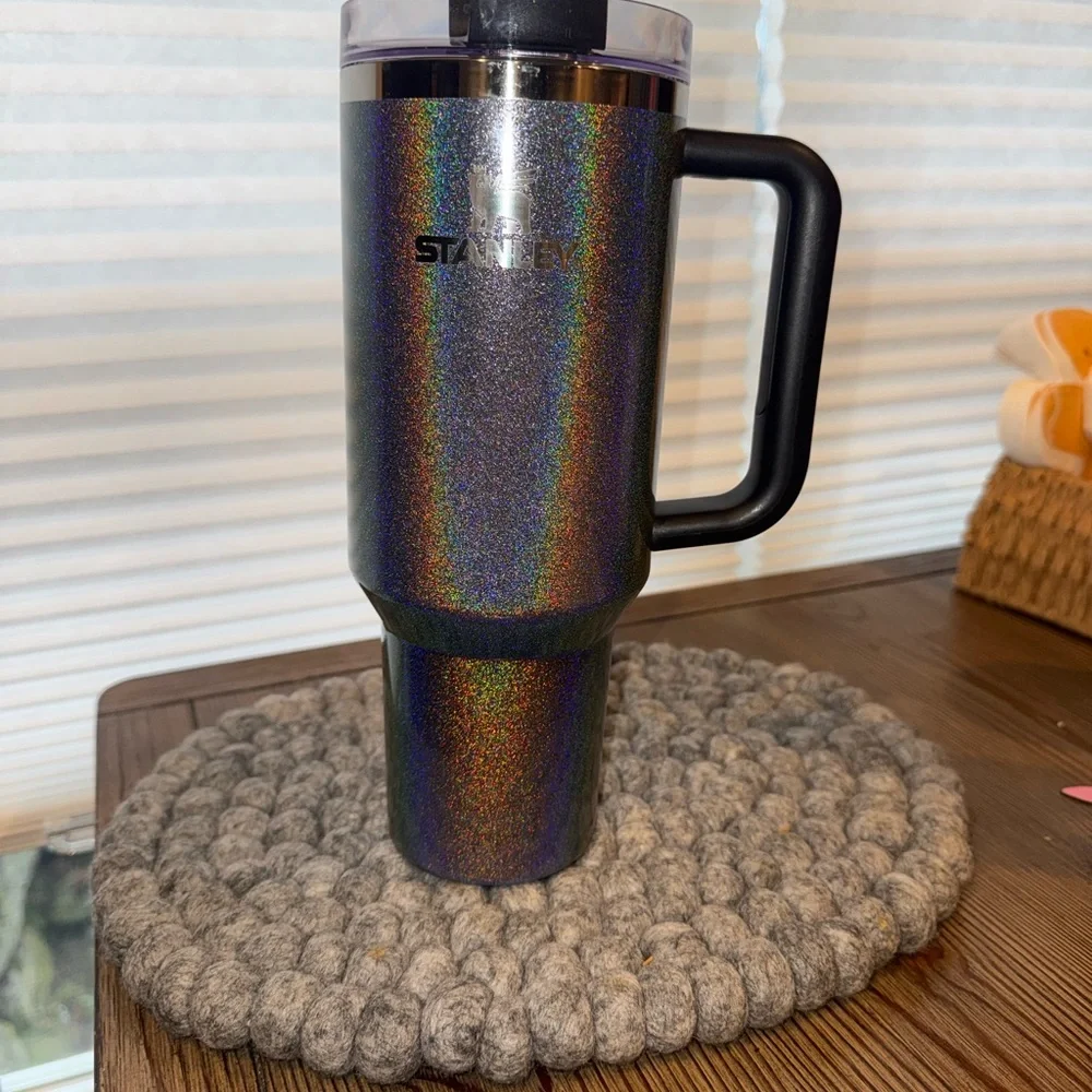 Stanley Midnight Glitz 40oz - Picture 1 of 3